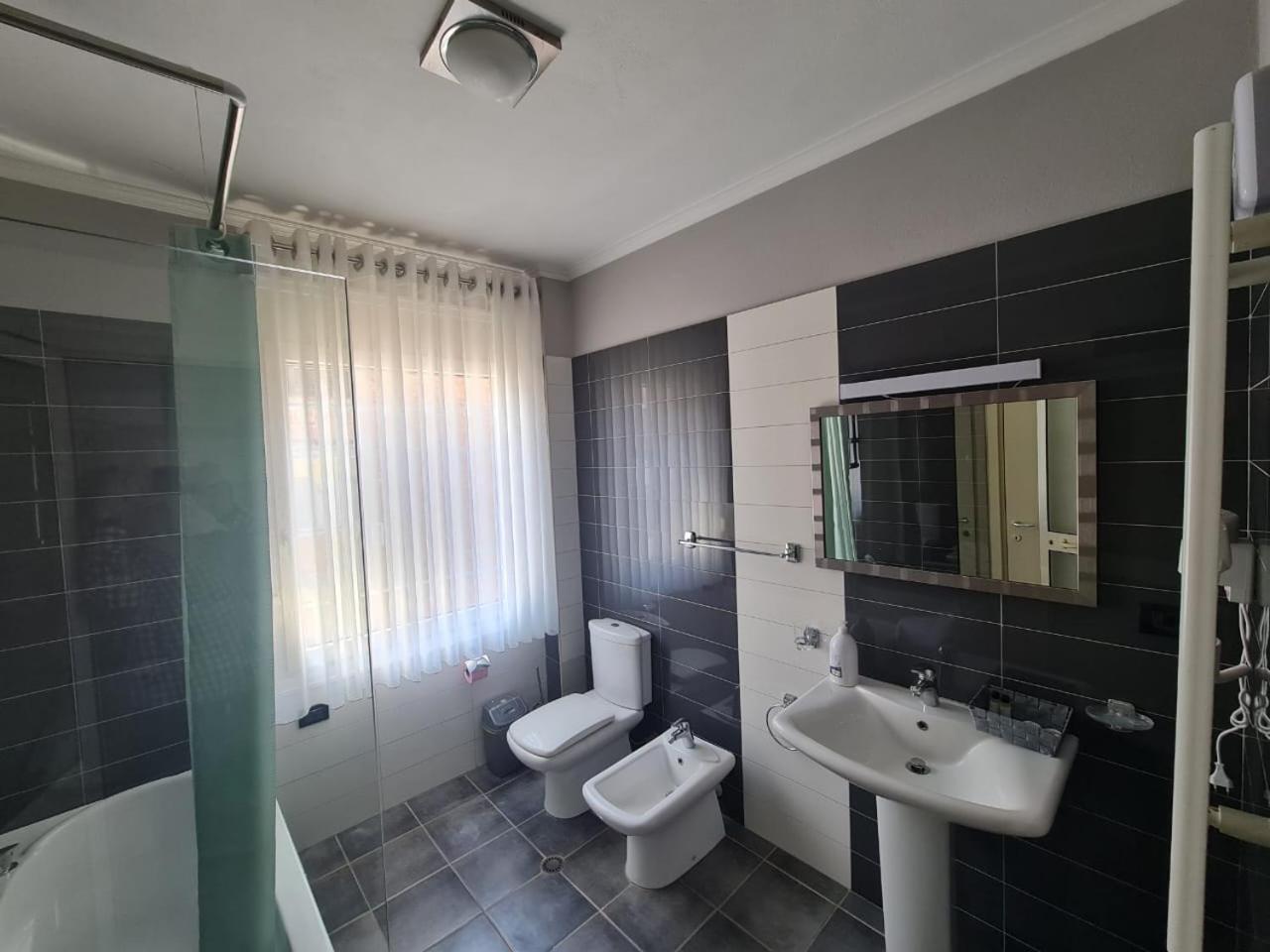 Noor Apartments Tirana Kültér fotó